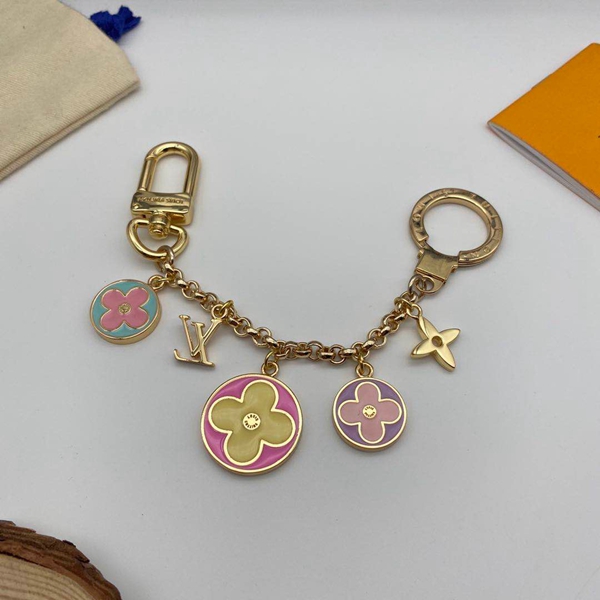 ブランドキーホルダー背面デザイン